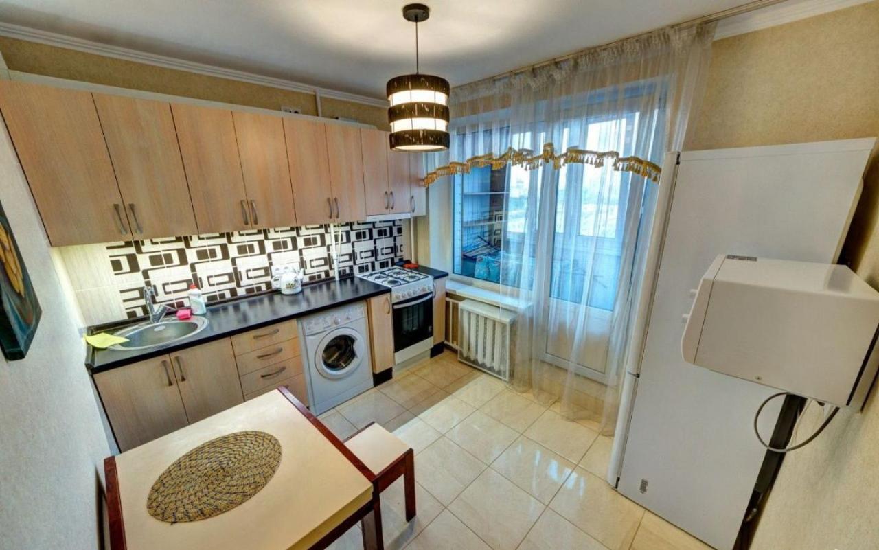1к метро лукьяновка, юрия ильенка 49 Apartment Kiew